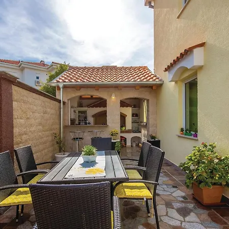 شقة 1 Bedroom In *