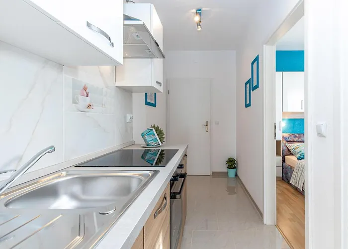 1 Bedroom In Apartament *